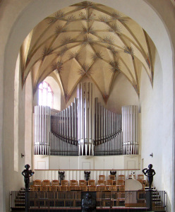 Westchor mit Orgel   -   Foto: Joeb07